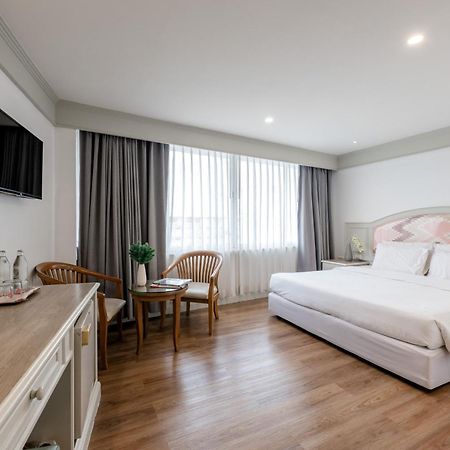 נאן Dhevaraj Hotel מראה חיצוני תמונה
