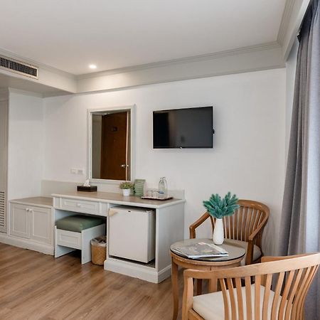 נאן Dhevaraj Hotel מראה חיצוני תמונה