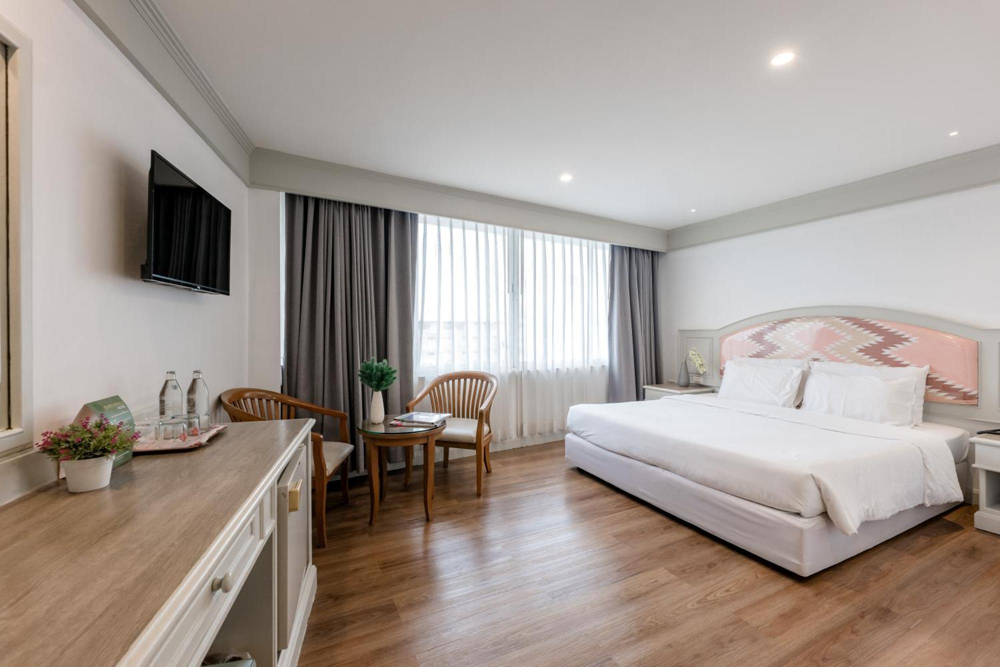 נאן Dhevaraj Hotel מראה חיצוני תמונה
