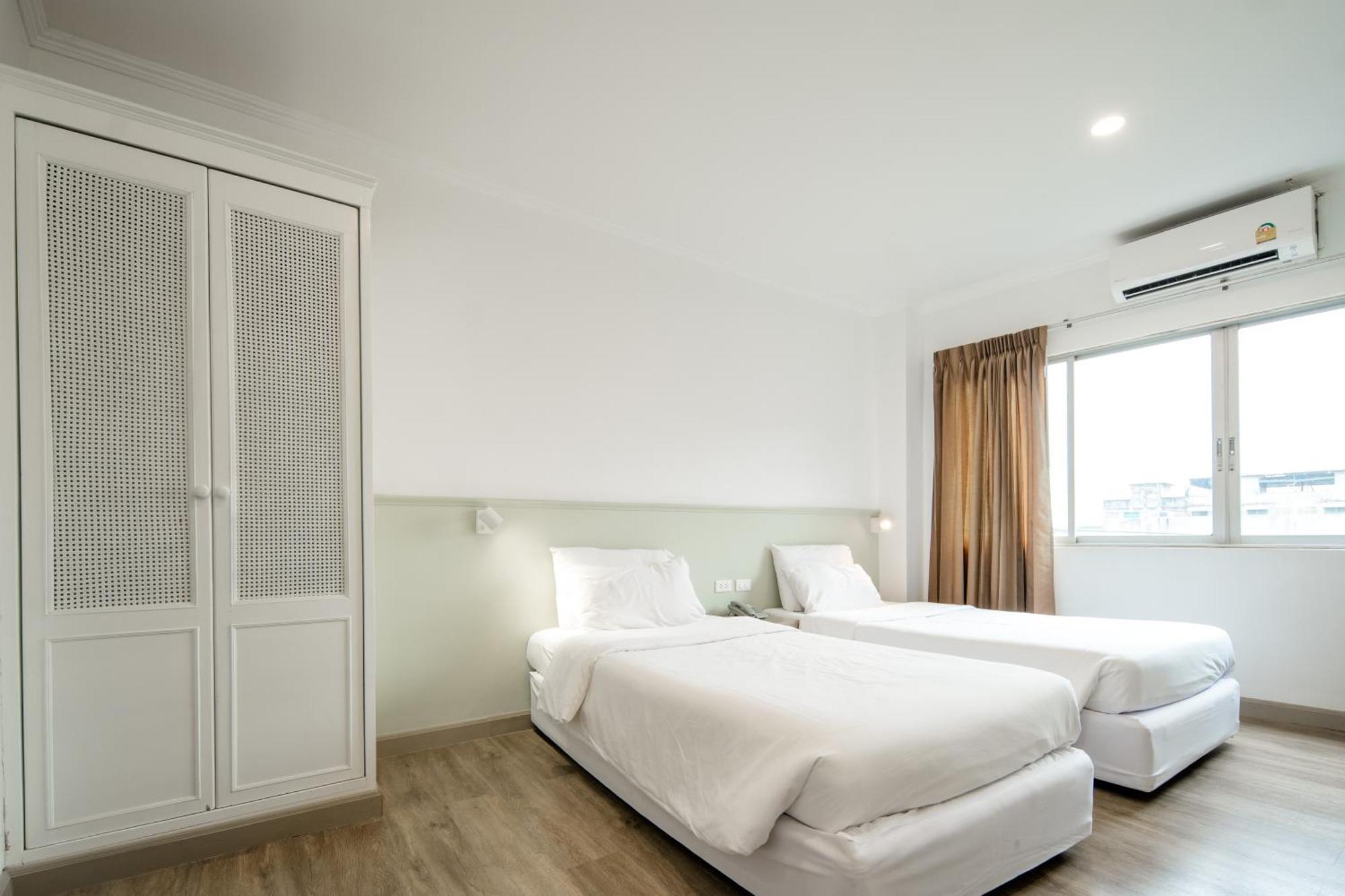 נאן Dhevaraj Hotel מראה חיצוני תמונה