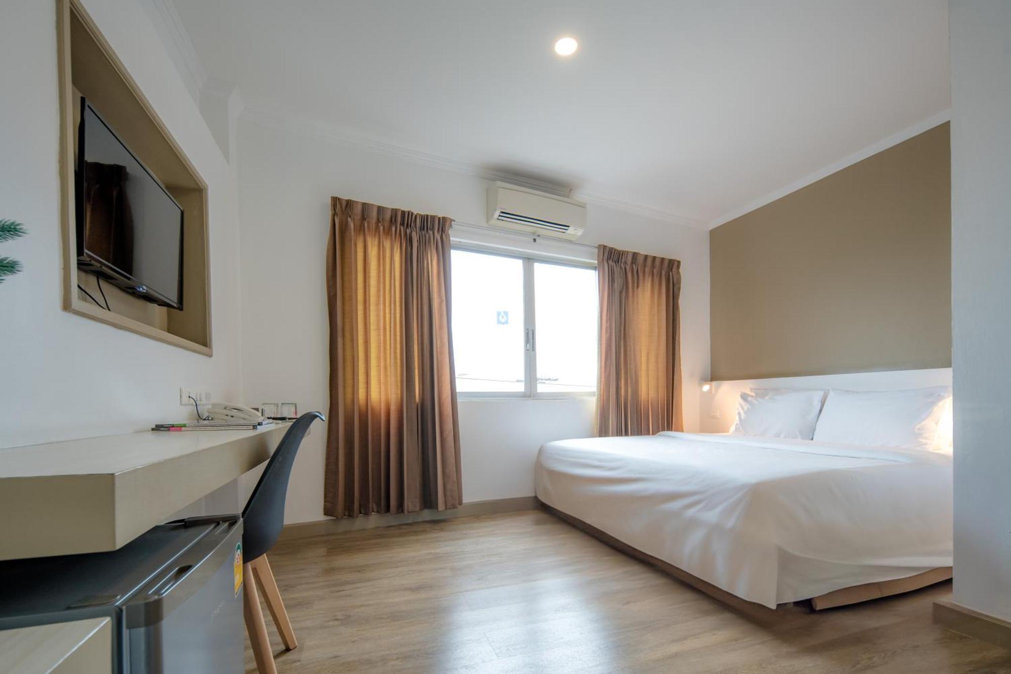 נאן Dhevaraj Hotel מראה חיצוני תמונה
